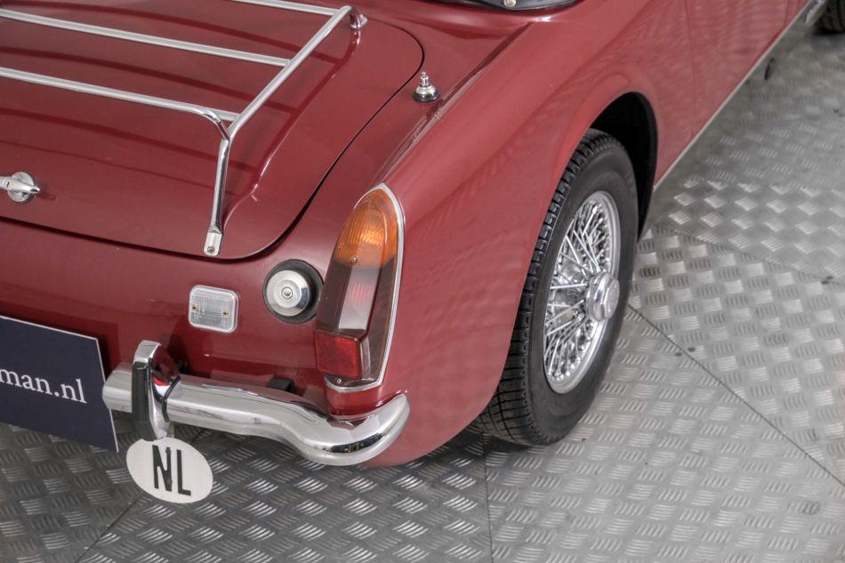 1974 MG Midget MKIII 1275 round wheel arch