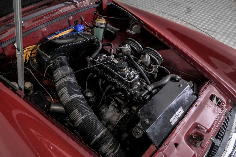 1974 MG Midget MKIII 1275 round wheel arch