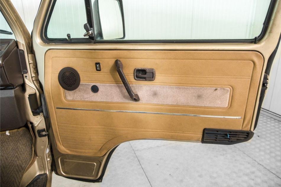 1986 Volkswagen Caravelle