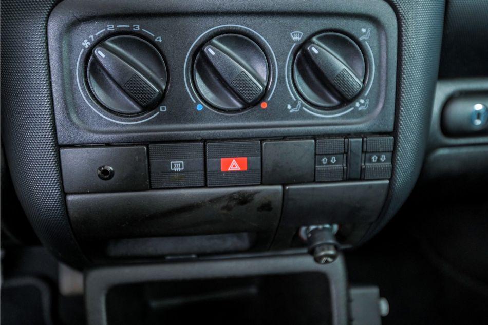 2001 Volkswagen GOLF CABRIOLET