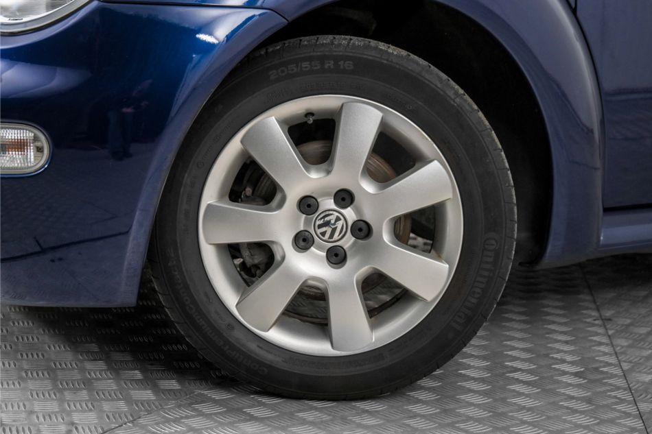 2003 Volkswagen New Beetle