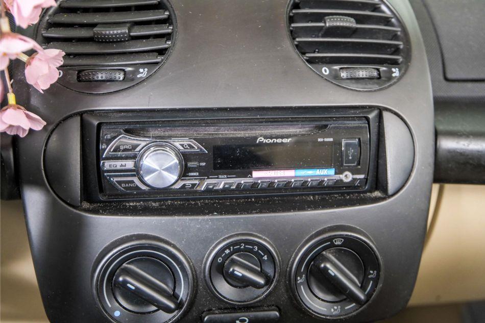 2003 Volkswagen New Beetle