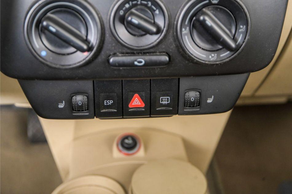 2003 Volkswagen New Beetle