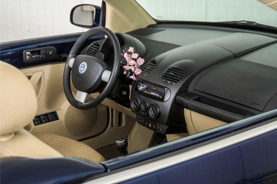 2003 Volkswagen New Beetle