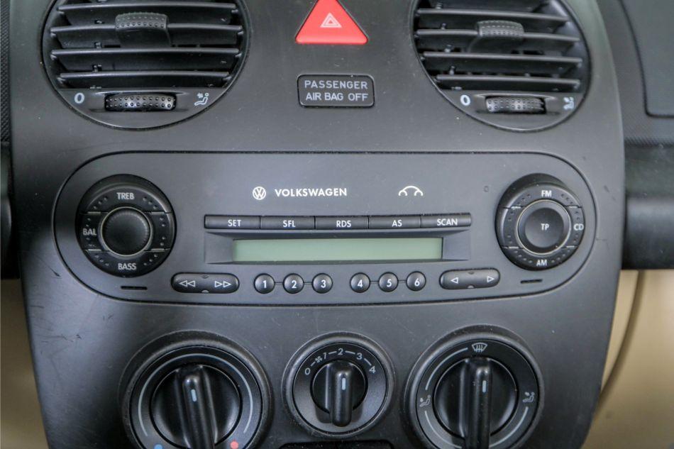 2003 Volkswagen New Beetle