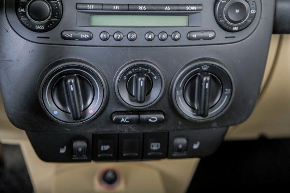 2003 Volkswagen New Beetle