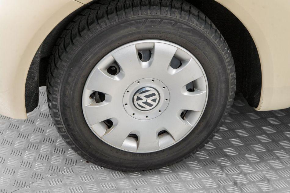 2003 Volkswagen New Beetle