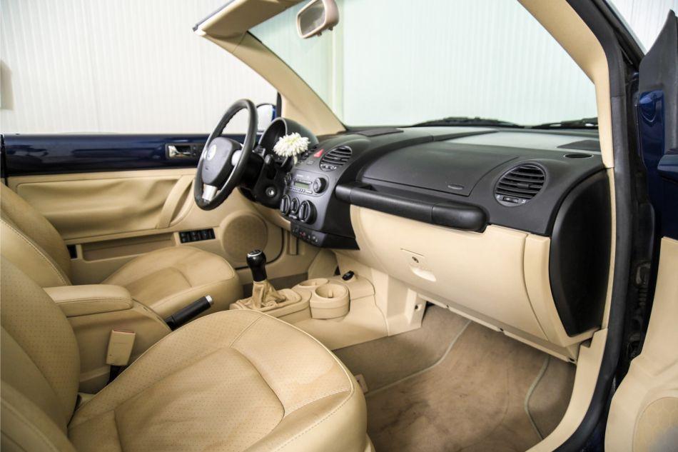 2004 Volkswagen New Beetle