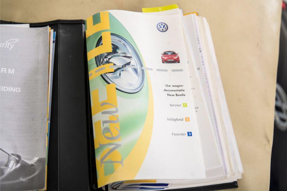 2004 Volkswagen New Beetle