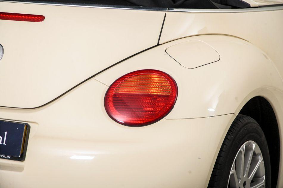 2004 Volkswagen New Beetle