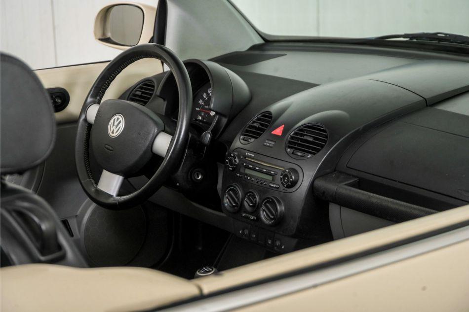 2004 Volkswagen New Beetle