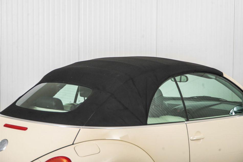 2004 Volkswagen New Beetle