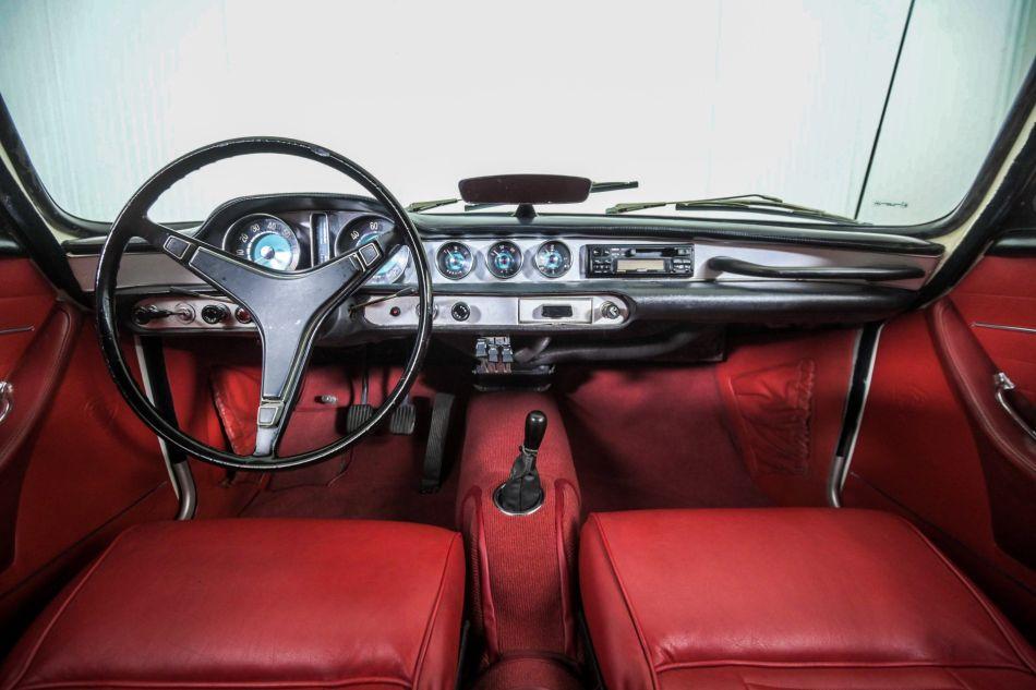 1968 Volvo P1800