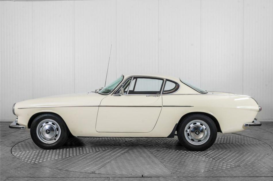 1968 Volvo P1800