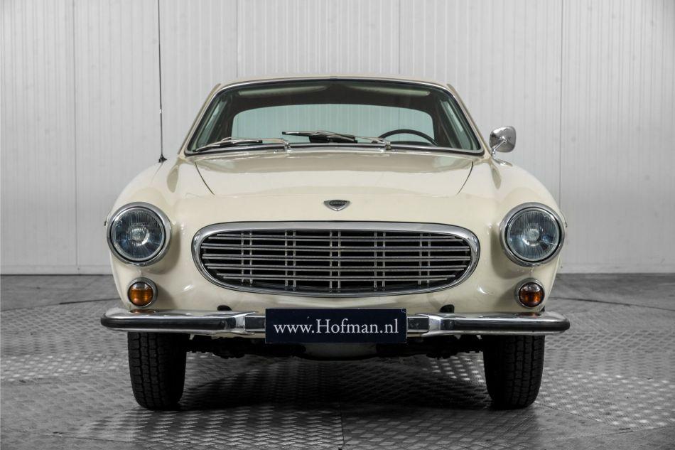 1968 Volvo P1800