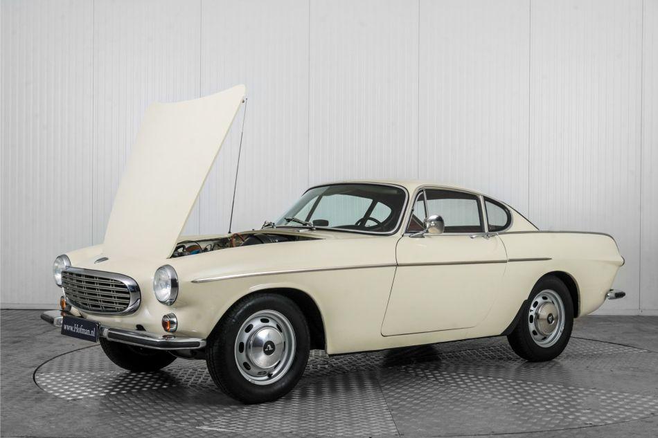 1968 Volvo P1800