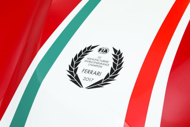 2020 Ferrari 488 PISTA