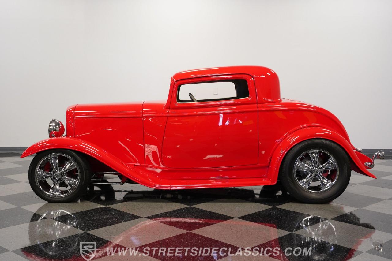 1932 Ford 3-Window Coupe