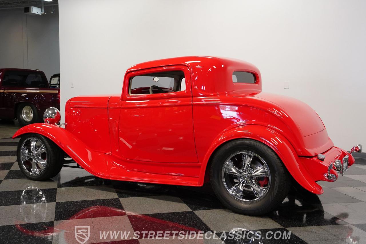 1932 Ford 3-Window Coupe