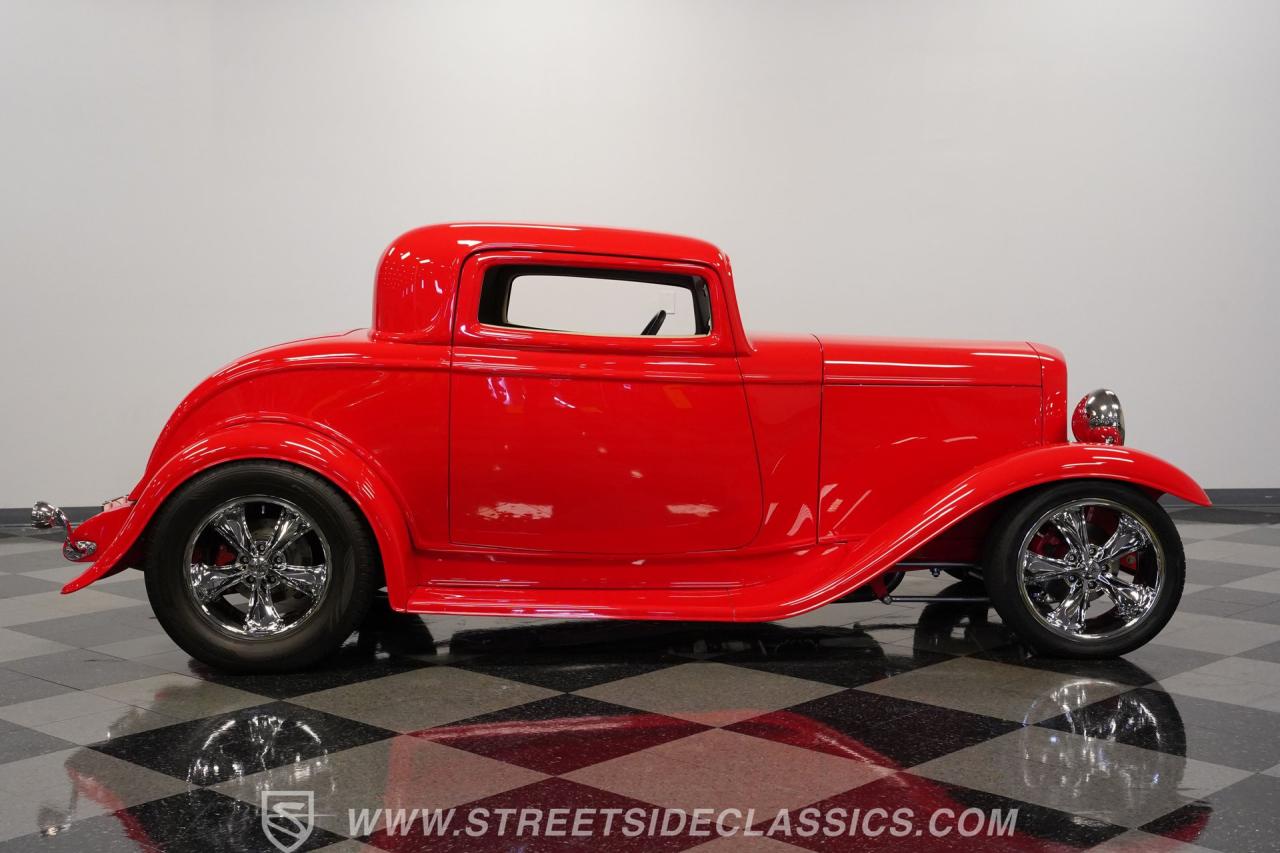 1932 Ford 3-Window Coupe