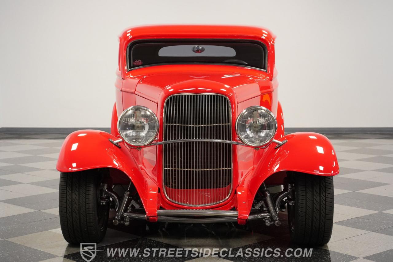 1932 Ford 3-Window Coupe