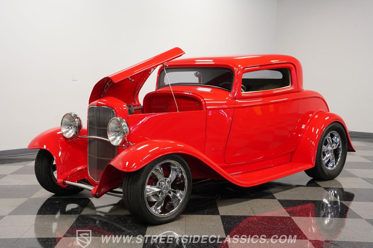 1932 Ford 3-Window Coupe
