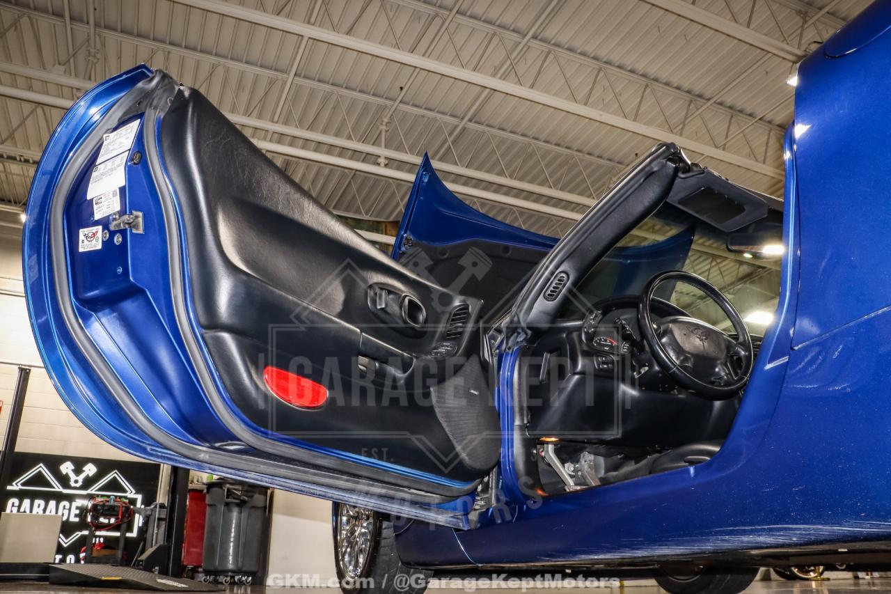 2003 Chevrolet Corvette