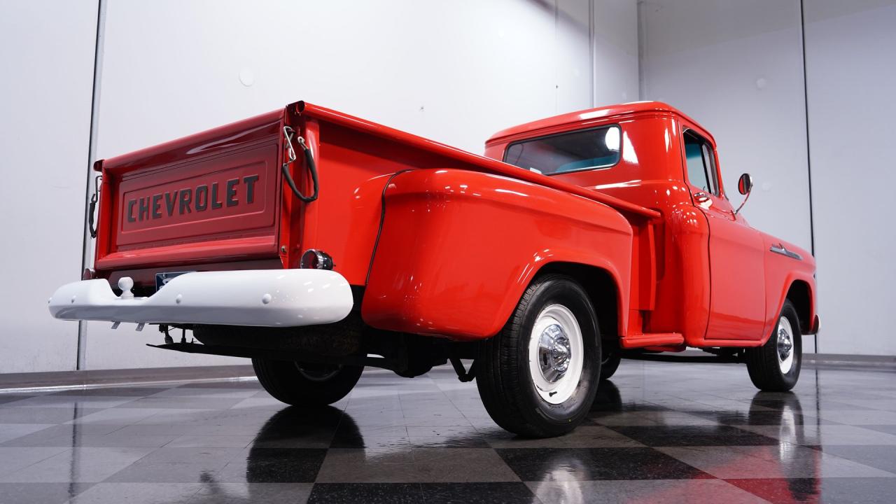 1958 Chevrolet Apache 3200 Stepside