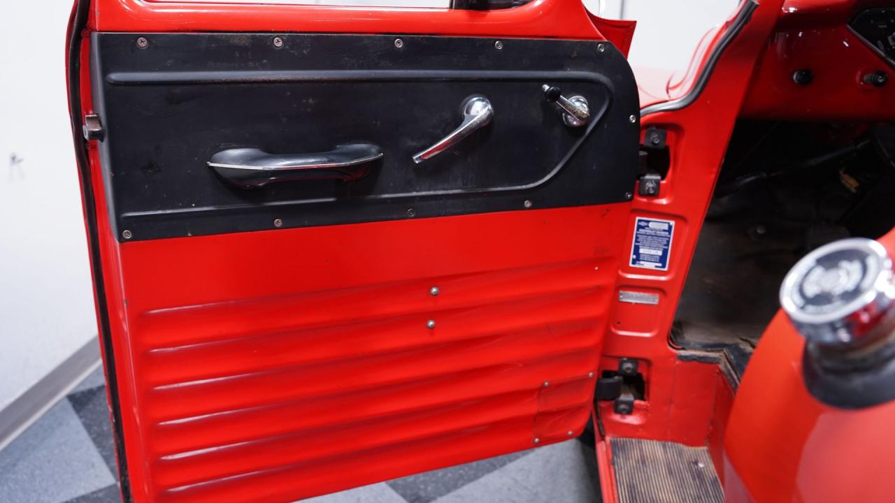 1958 Chevrolet Apache 3200 Stepside