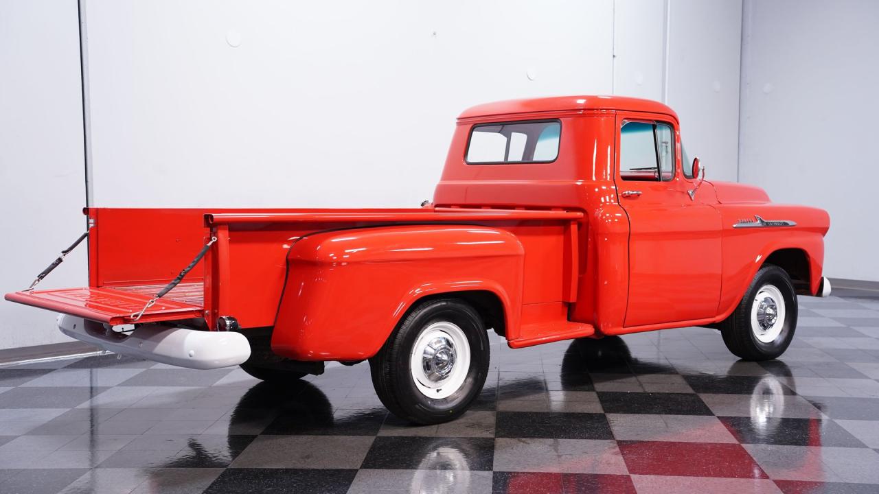 1958 Chevrolet Apache 3200 Stepside