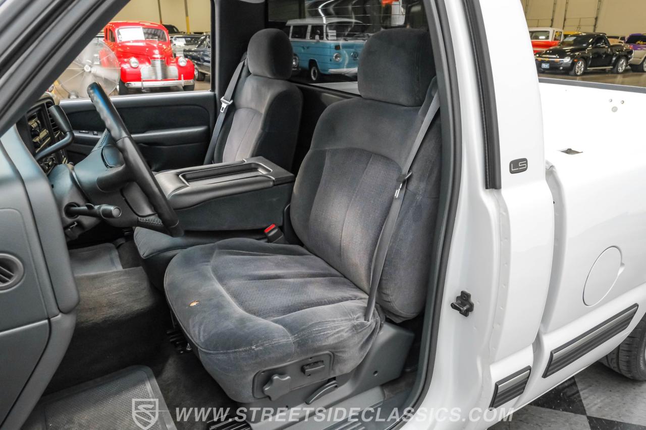 2000 Chevrolet Silverado 1500 LS