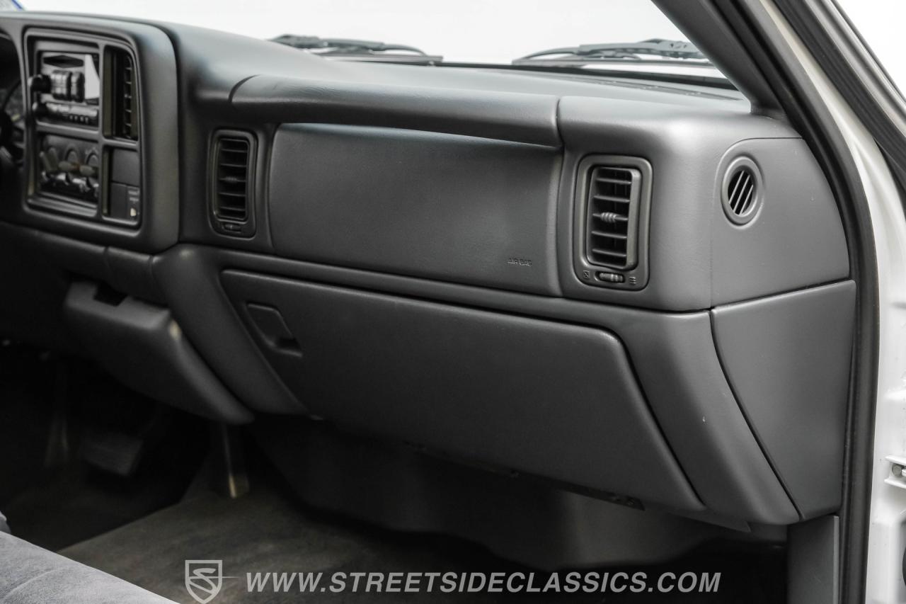 2000 Chevrolet Silverado 1500 LS