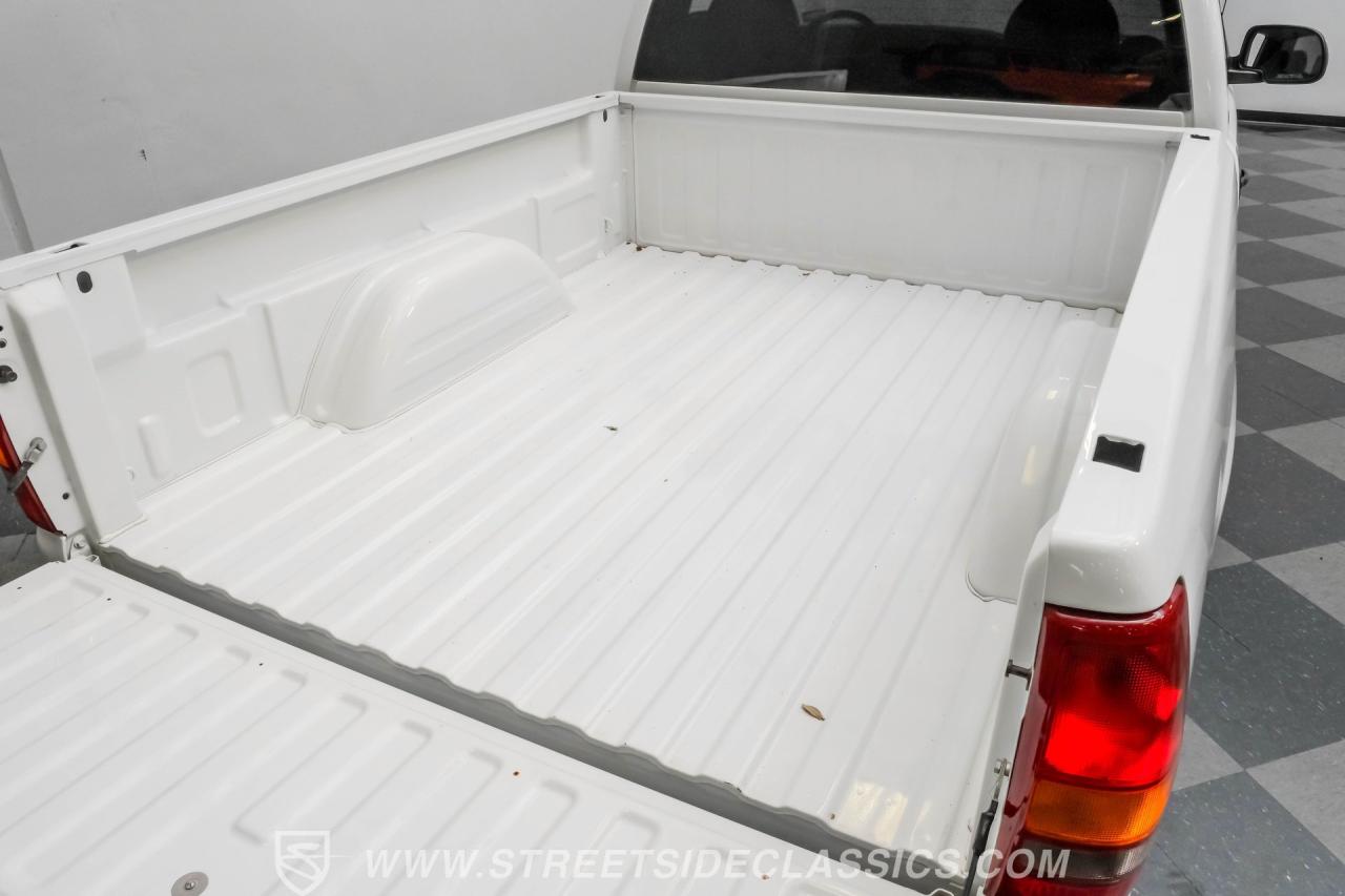 2000 Chevrolet Silverado 1500 LS