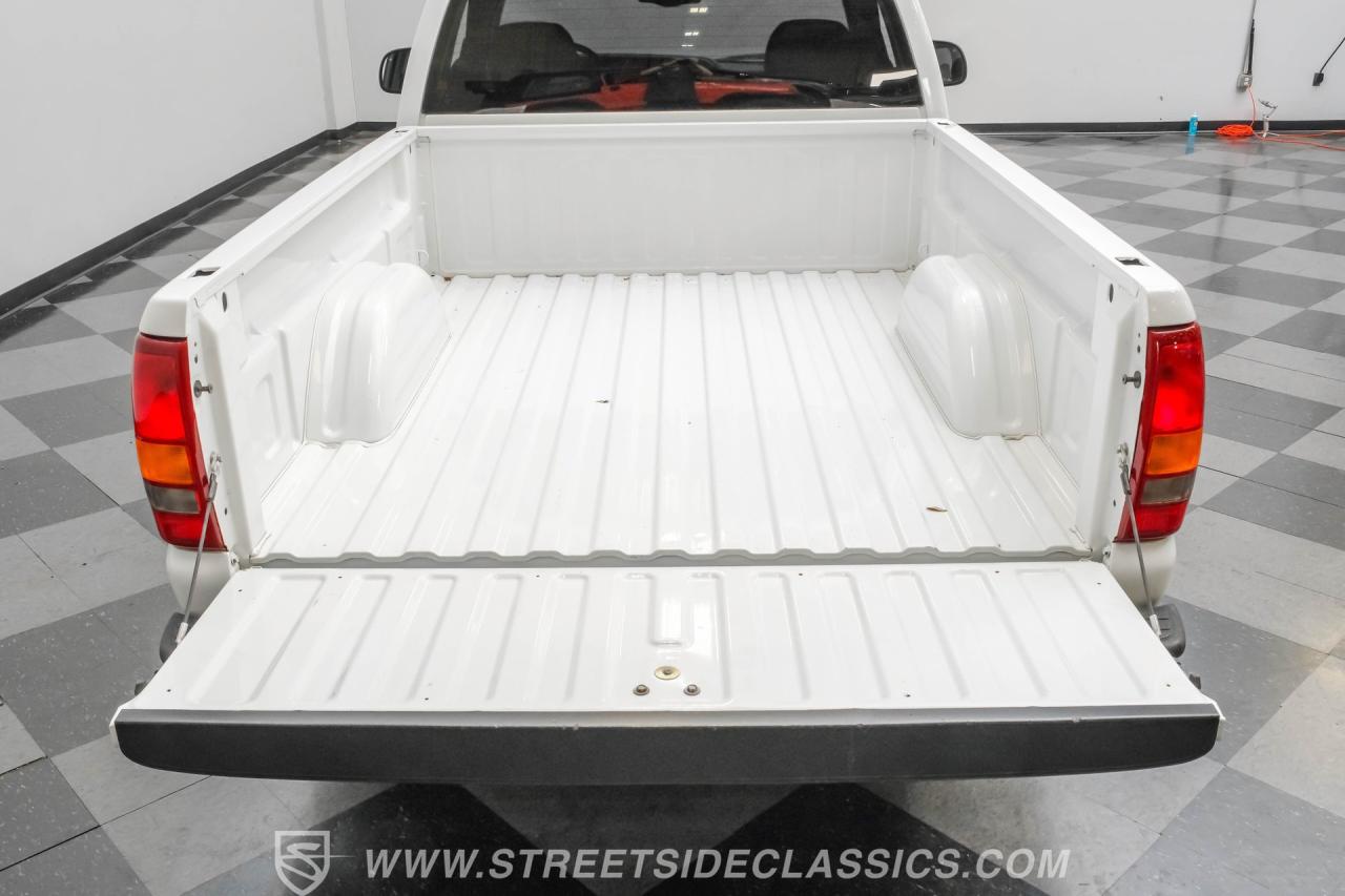 2000 Chevrolet Silverado 1500 LS