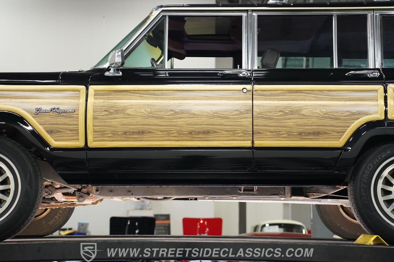 1988 Jeep Grand Wagoneer