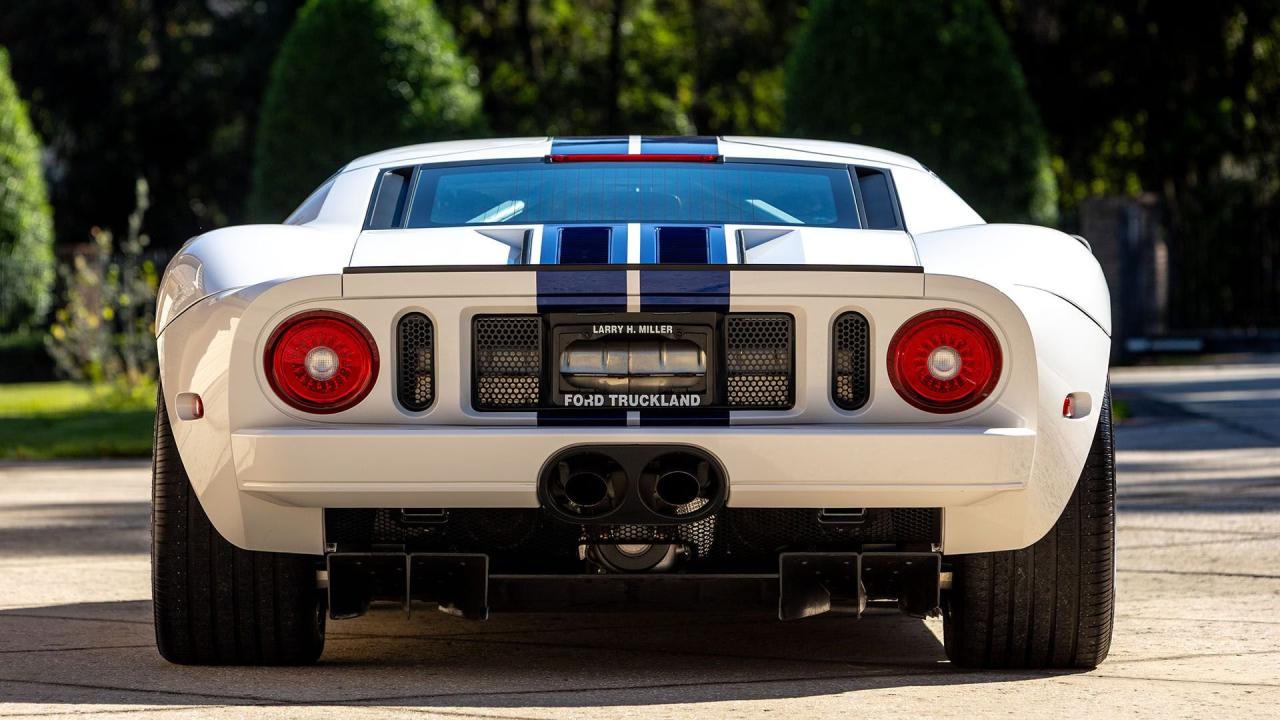 2005 Ford GT