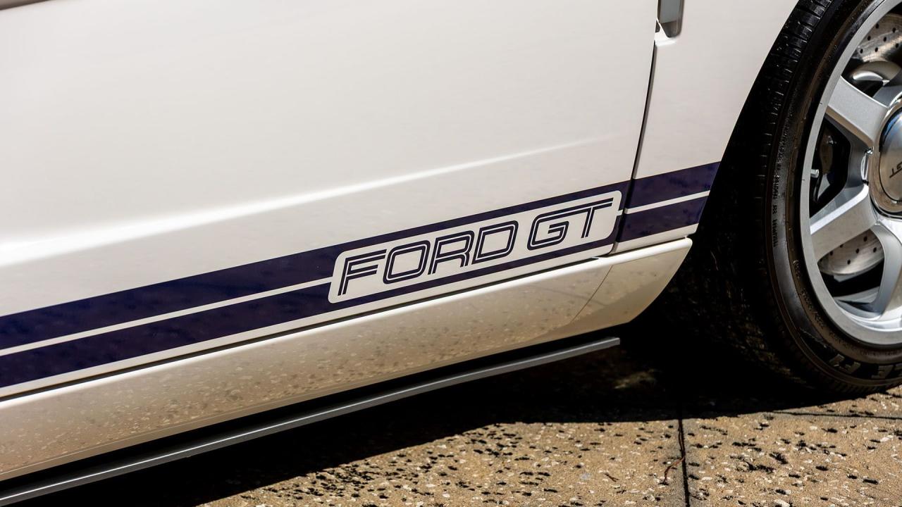 2005 Ford GT