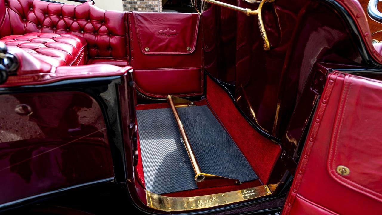 1910 Buick Model 17 Touring