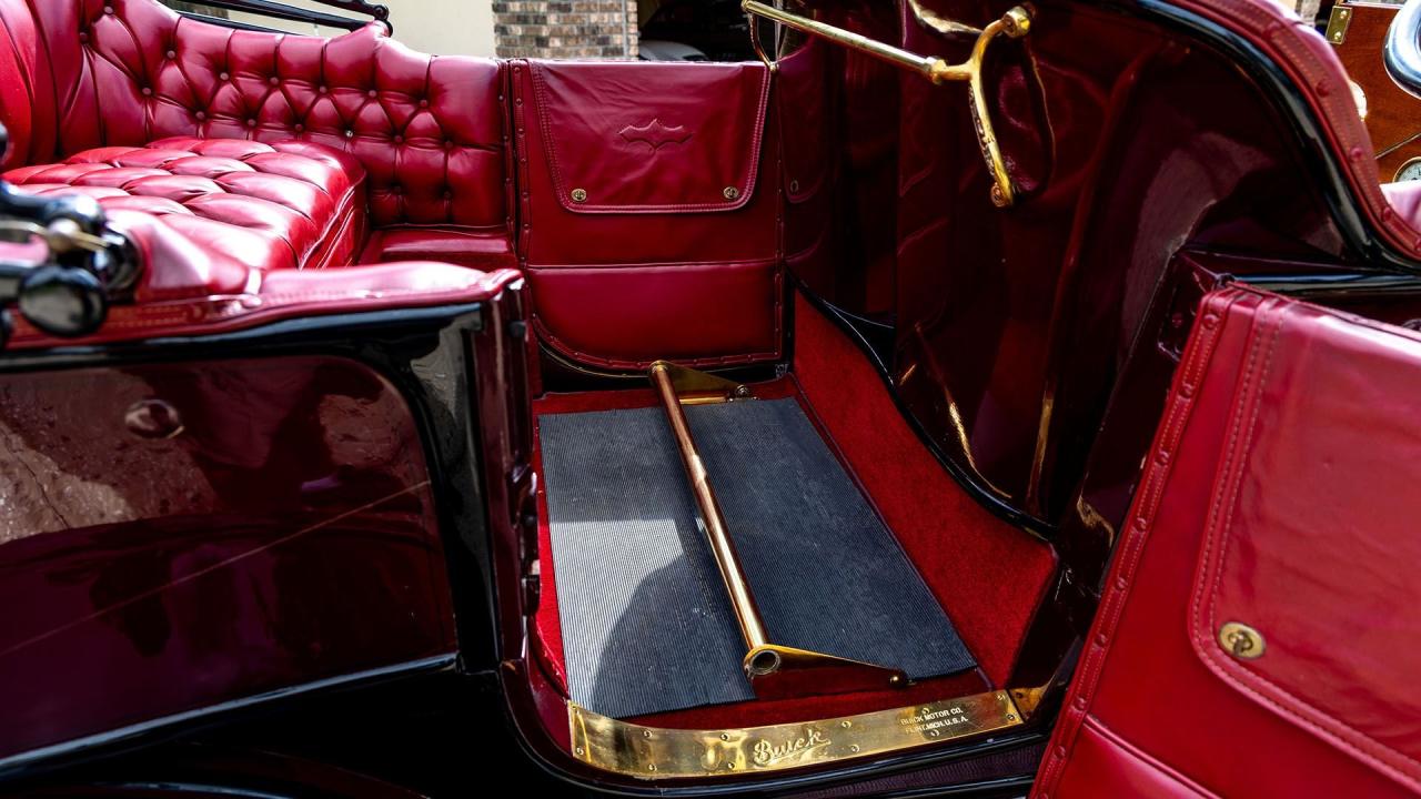 1910 Buick Model 17 Touring