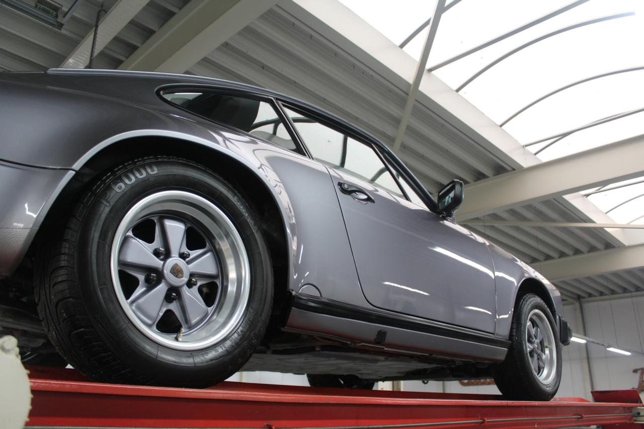1988 Porsche 911 3.2 &ldquo;Jubil&auml;umsmodell 25 Jahre 911&rdquo;