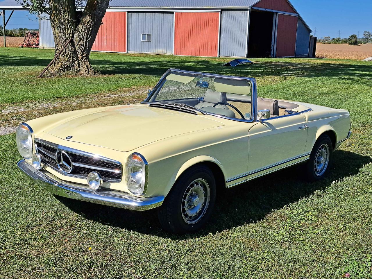 1966 Mercedes - Benz 230 SL Pagoda - Manual