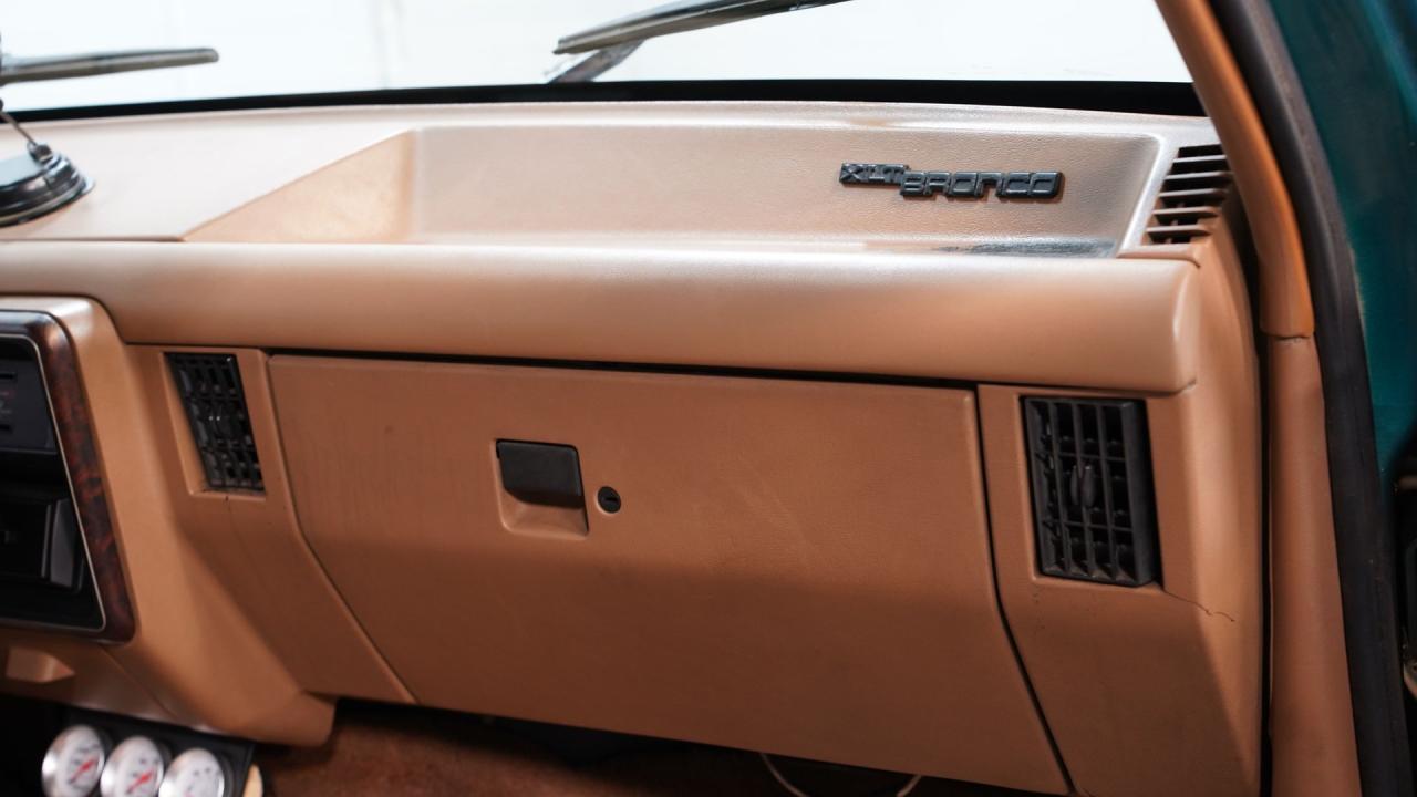 1989 Ford Bronco XLT 4X4