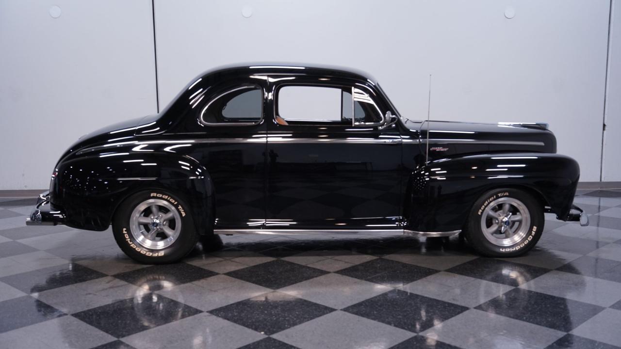 1947 Ford Deluxe Coupe