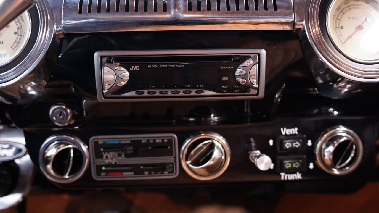 1947 Ford Deluxe Coupe