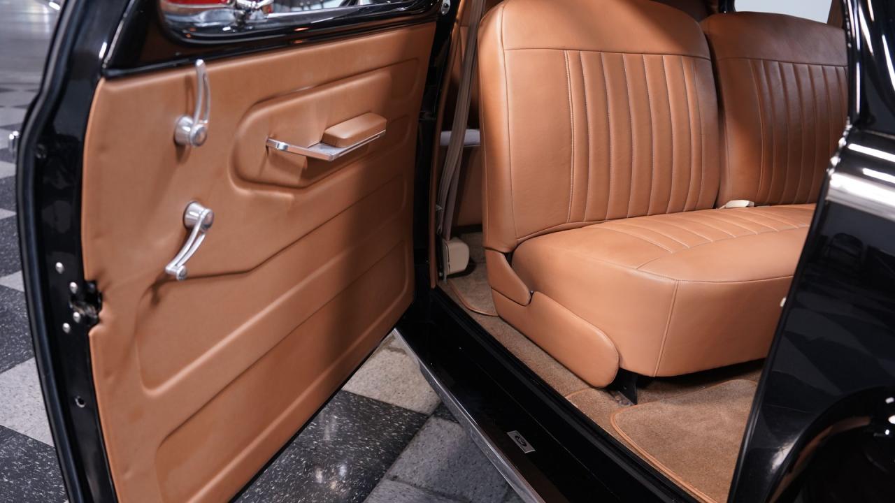 1947 Ford Deluxe Coupe