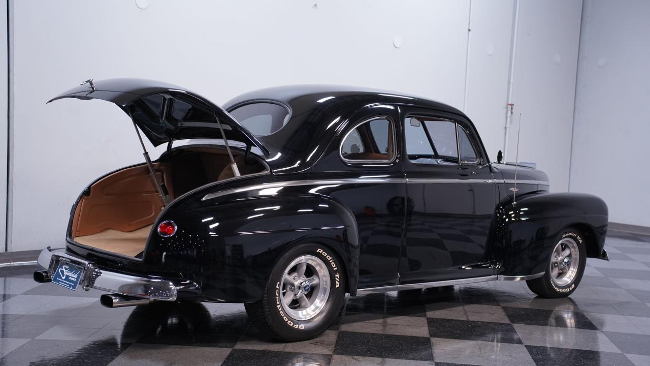 1947 Ford Deluxe Coupe