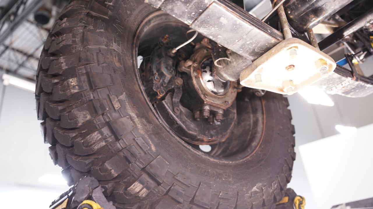 1982 Toyota Land Cruiser FJ40 with Trailer