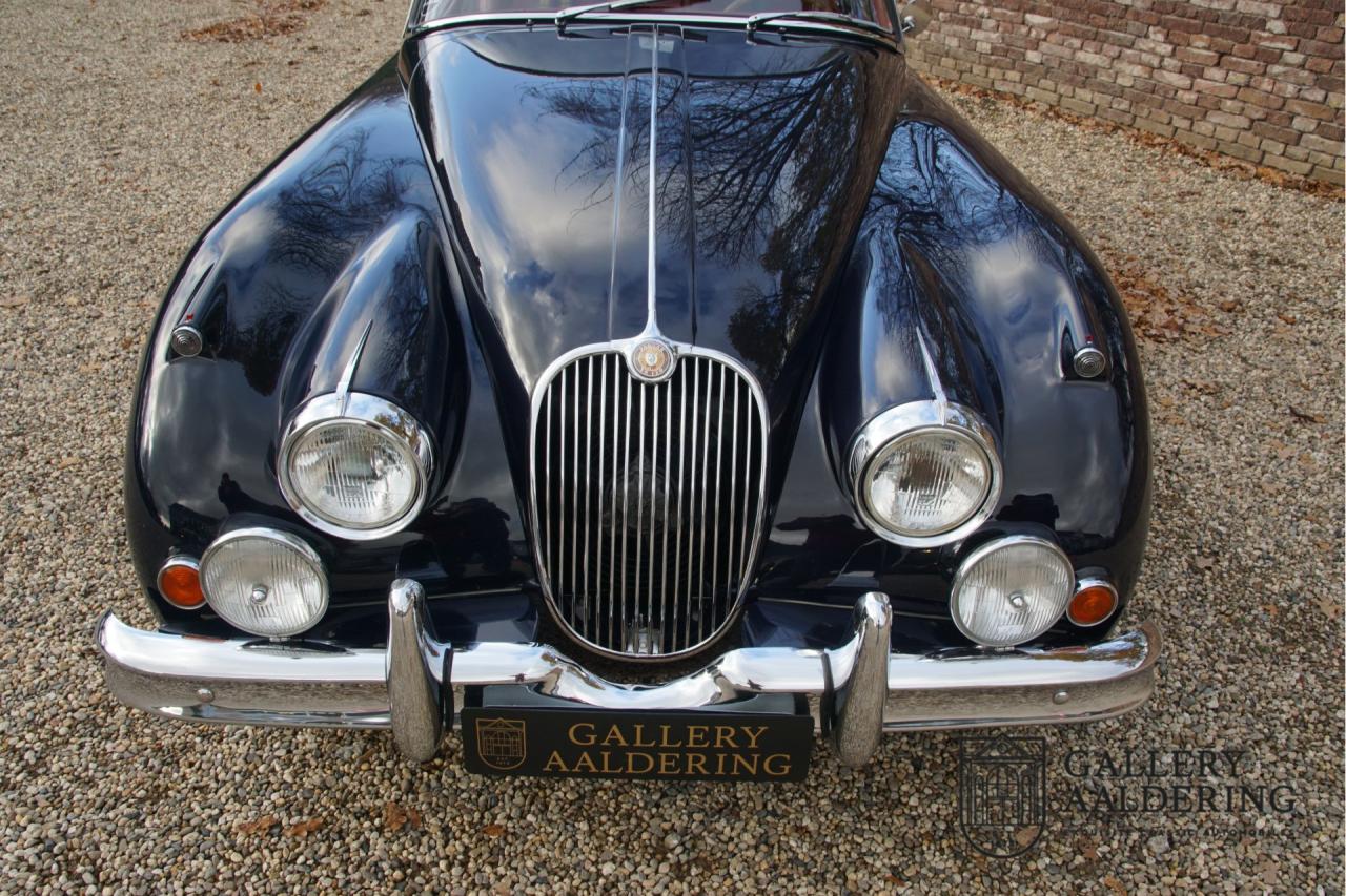 1959 Jaguar XK150 FHC 3.4 SE