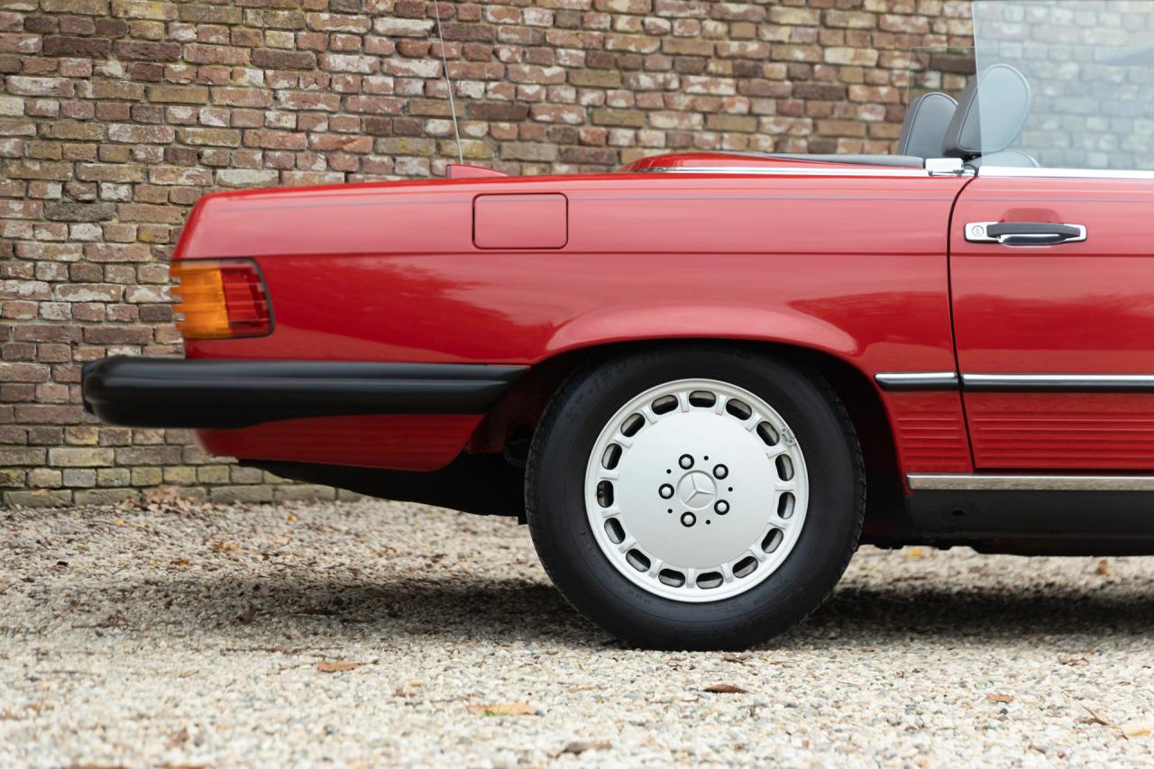 1986 Mercedes - Benz Mercedes Benz 560 SL &ldquo;Becker Grand Prix&rdquo;
