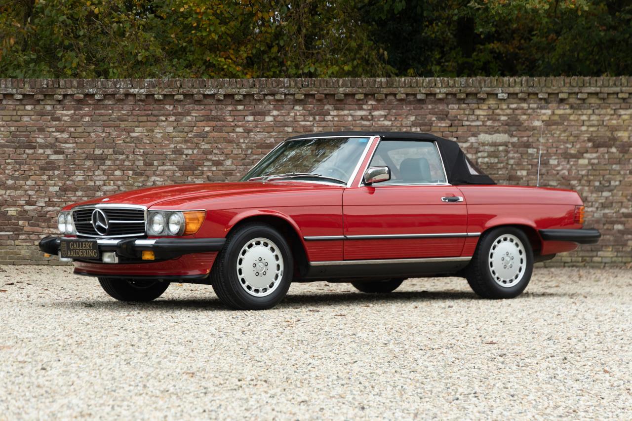 1986 Mercedes - Benz Mercedes Benz 560 SL &ldquo;Becker Grand Prix&rdquo;